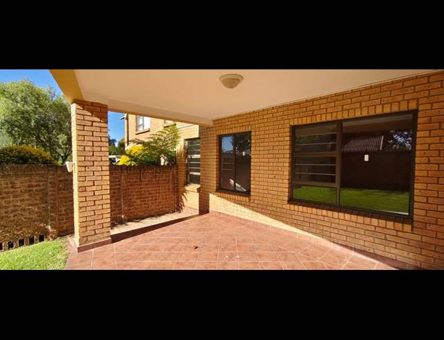 3 BEDROOM PROPERTY TO RENT IN FARRARMERE